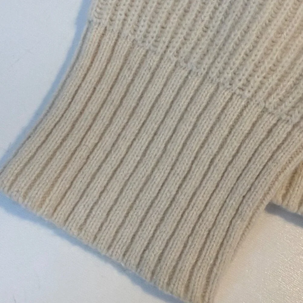 SIZE SMALL Patagonia Wornwear Recycled Wool Cream Button Front VNeck Cardigan - Picture 7 of 11